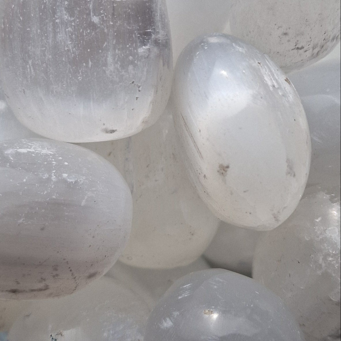 Grupo of Selenite Tumblestones